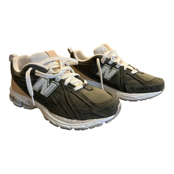 New Balance 1906 Sneakers, Men’s size 10.5 Shoes - Picture 3 of 10